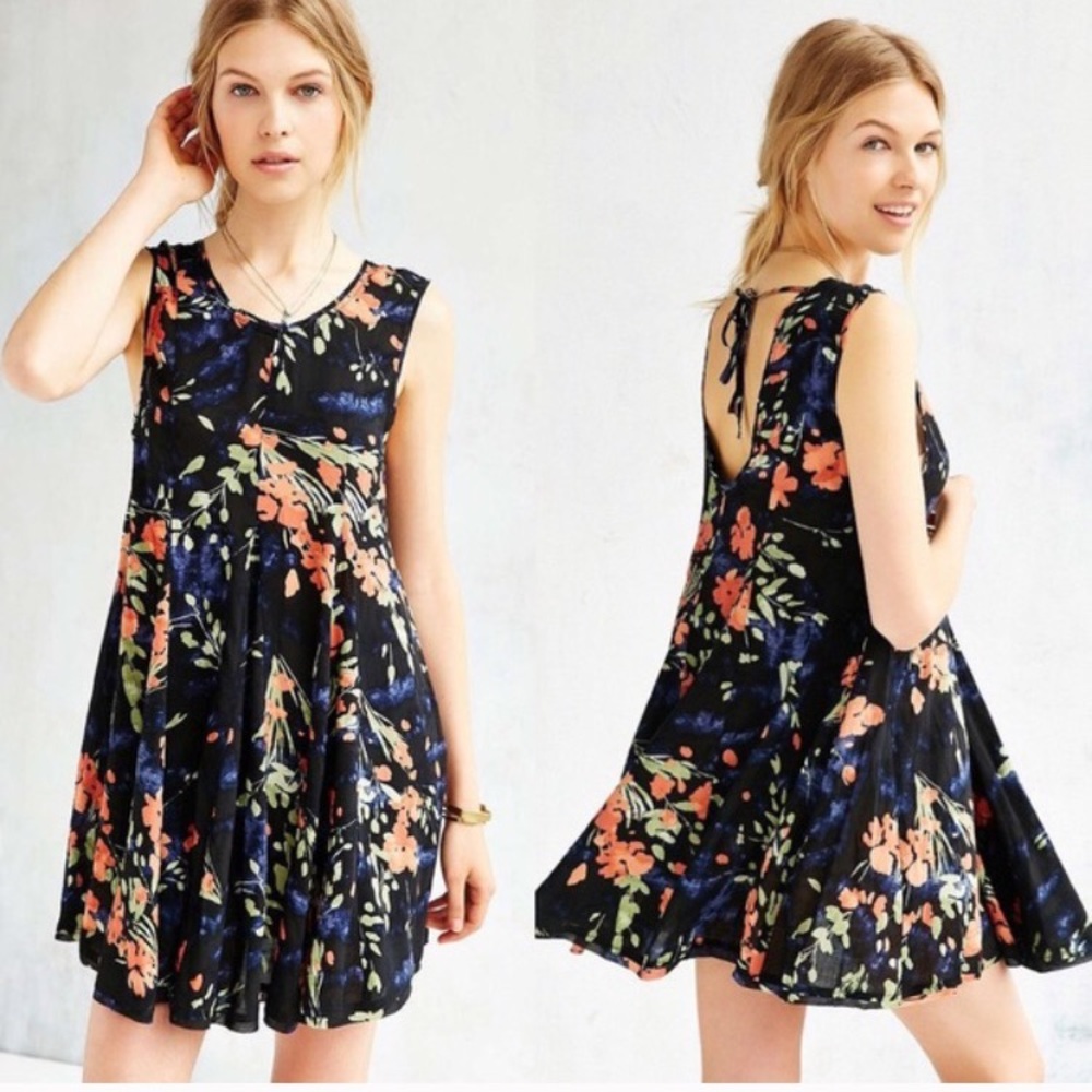 Ecote mini floral dress